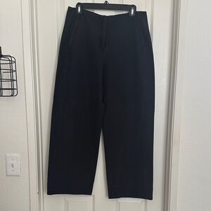 Lululemon Women’s Black High-Waist Straight Leg Pants